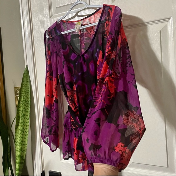 Fig and Flower Off Shoulder Blouse with Removable Belt and Front Keyhole - Picture 6 of 12